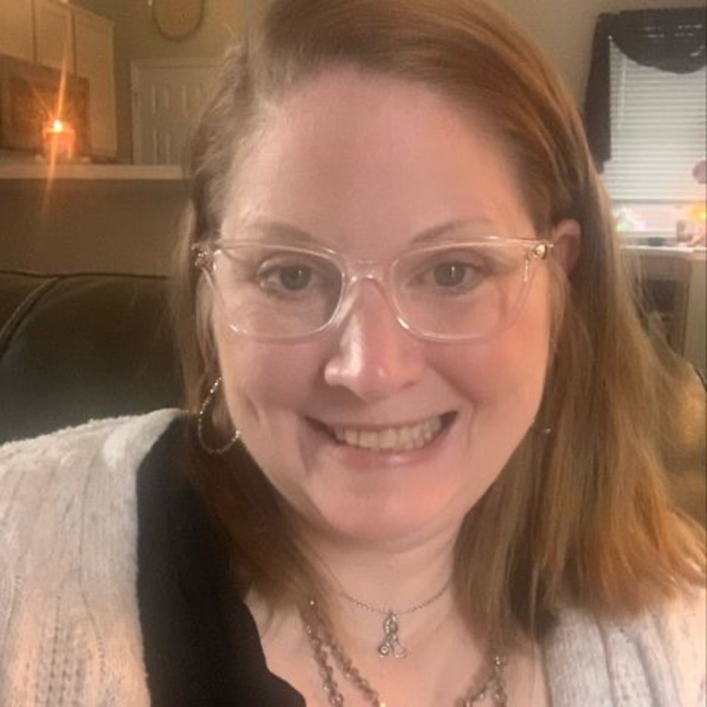 Meet your Posher, Stacy
